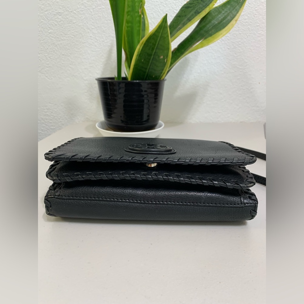 💕👜Tory Burch Leather Chain Crossbody Bag💕👜👜 - Picture 8 of 11